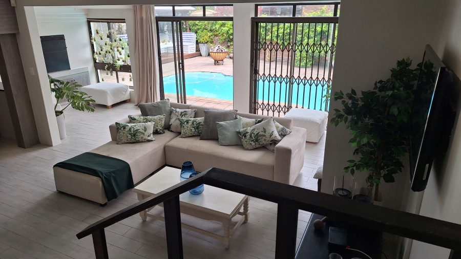 6 Bedroom Property for Sale in Gonubie Eastern Cape